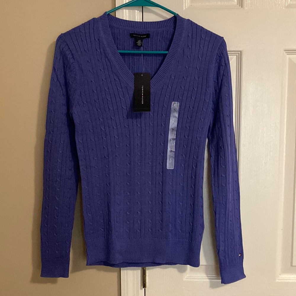 Tommy Hilfiger sweater size small